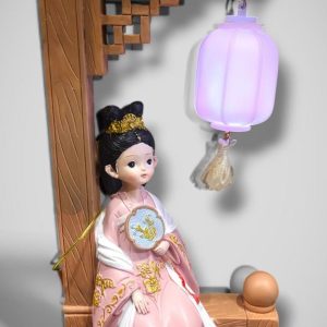 DECORE DOLL
